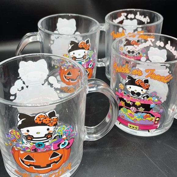 (4) hello kitty Halloween clear mugs/coffee cups - Picture 3 of 3